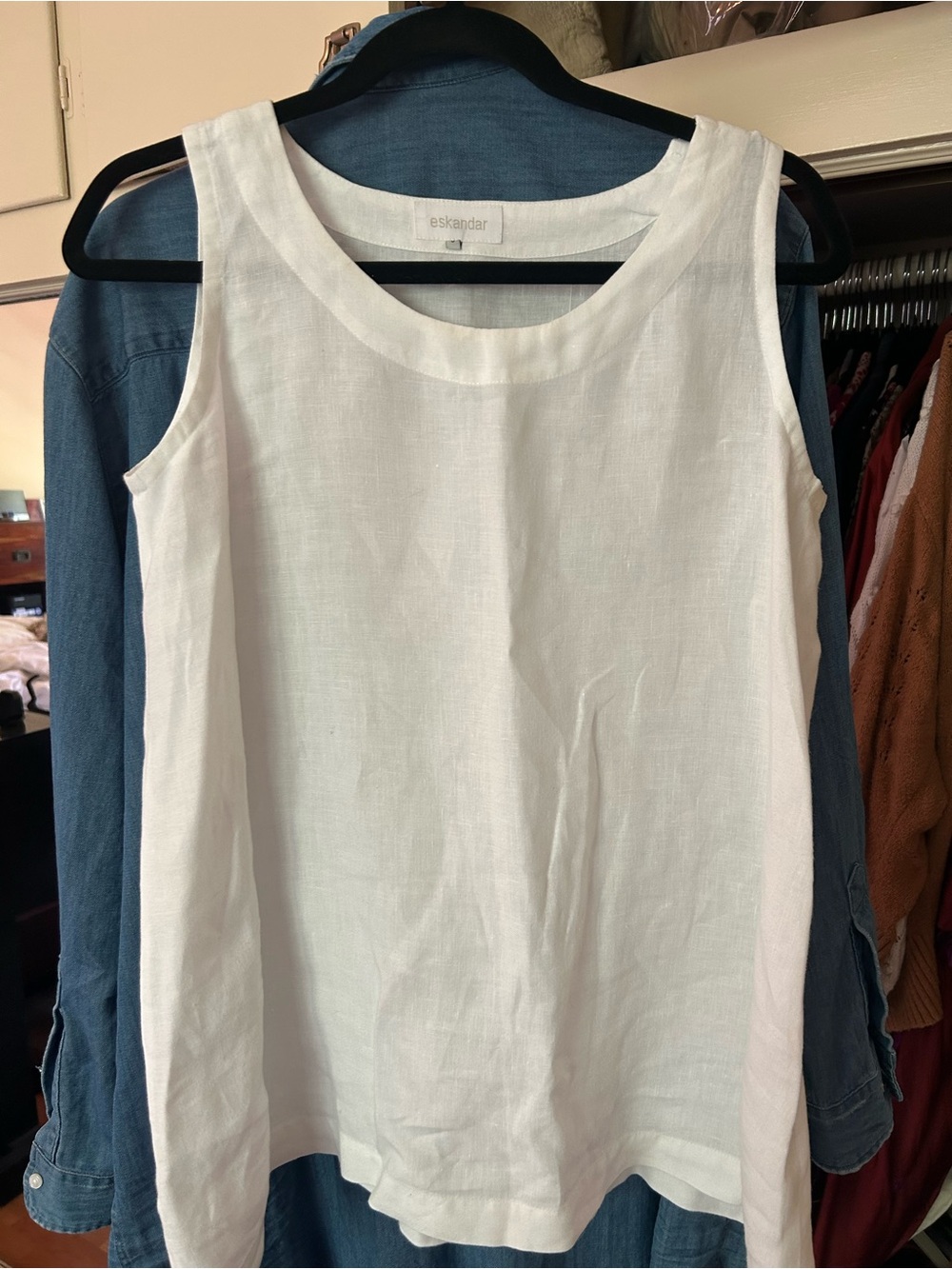 Eskandar linen top 0